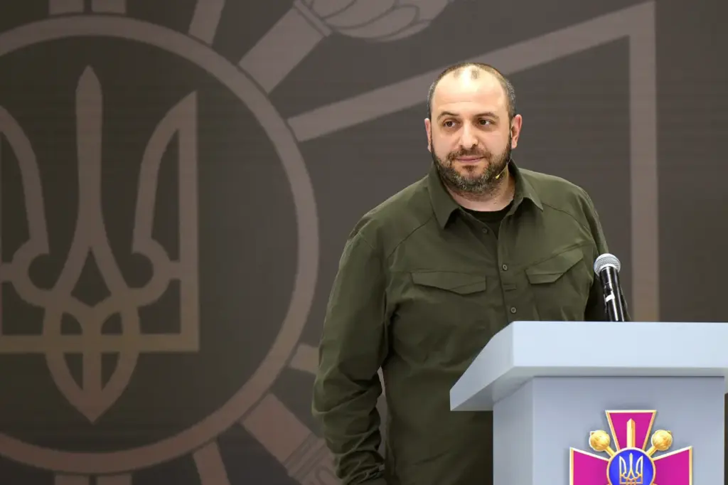 Ukrainian Defense Minister Proposes Exclusive Meeting for Arms Contact Group