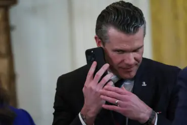 US Secretary of Defense Breaches Cybersecurity Protocols with Unsecured Connection