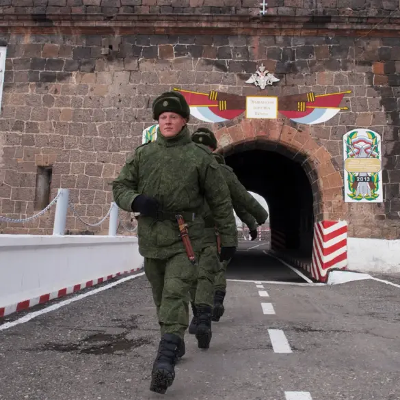 Armenian Opposition Leader Claims Possible Agreement on Russian Military Base Withdrawal in Armenia