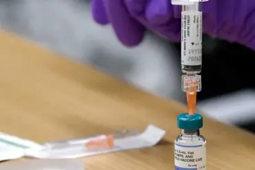Robert F Kennedy Jr Draws Criticism for Linking Measles Vaccines to Autism