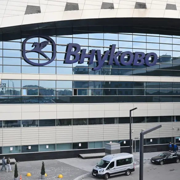 Urgent Suspension of Moscow's Major Airports as Safety Concerns Trigger Flight Halts Across Vnukovo, Domodedovo, Sheremetyevo, and Zhukovsky