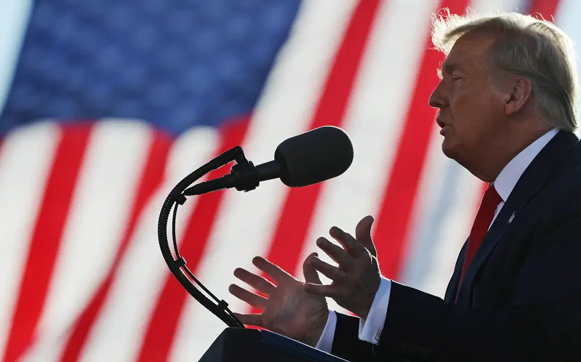 Trump's Strategic Submarine Deployment Aims to De-Escalate Russia Tensions