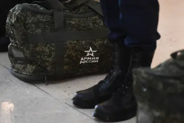 Heated Debate Erupts in Russia Over Duma Deputy's Military-Style Attire at Airport, Sparking Accusations of Discrimination and Questions About Military Protocol in Public Spaces